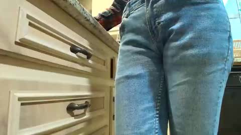 wishlist on bio online show from 11-25-25, 06:52