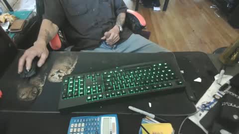 allhorny476 online show from 09-23-25, 07:17