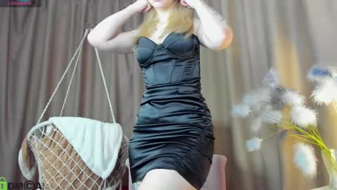 Snapshot of alli_aster chatting on 03-22-26, 01:20 alli_aster online show from 03-22-26, 01:20