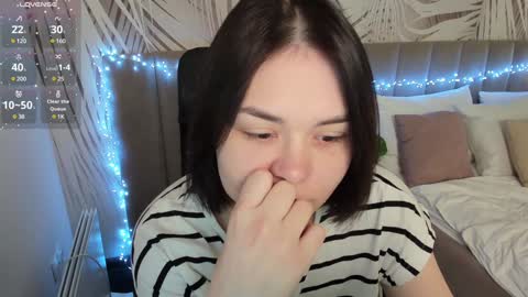 Snapshot of alli_zi chatting on 01-11-25, 02:30 Blair online show from 01-11-25, 02:30