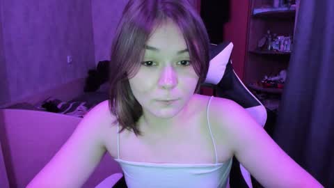 Snapshot of alli_zi chatting on 09-27-25, 12:54 Blair online show from 09-27-25, 12:54