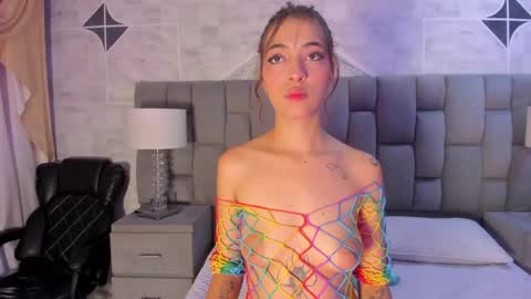 Snapshot of allicerosero chatting on 10-03-25, 04:53 Allice online show from 10-03-25, 04:53