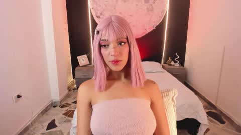 Snapshot of allicerosero chatting on 10-26-25, 04:51 Allice online show from 10-26-25, 04:51