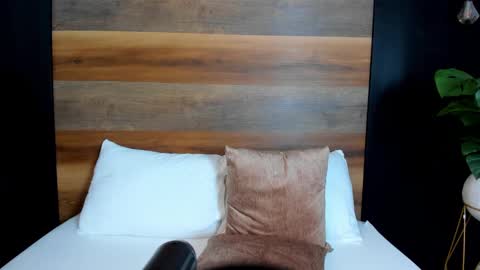 A L L I E online show from 09-25-25, 02:37