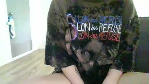 alliebearx online show from 01-13-25, 06:27