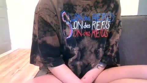 alliebearx online show from 01-13-25, 09:31