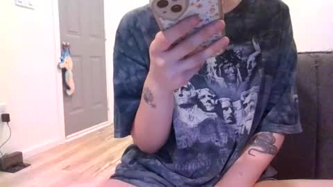 alliebearx online show from 01-15-25, 02:49