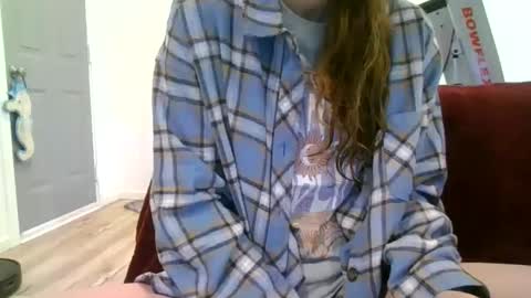 alliebearx online show from 01-23-25, 05:10