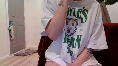 alliebearx online show from 01-25-25, 02:04