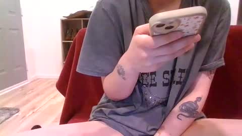 alliebearx online show from 01-29-25, 04:58