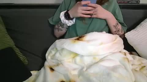 alliebearx online show from 05-01-26, 05:01
