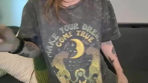 alliebearx online show from 05-07-26, 05:51