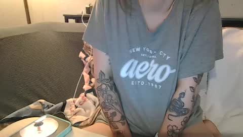 alliebearx online show from 06-22-26, 03:25