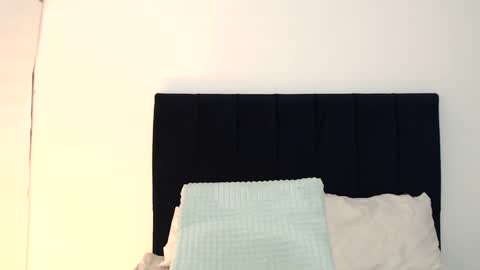 allieemod online show from 12-28-24, 05:12