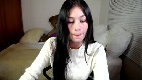 Snapshot of allierose_ chatting on 12-28-24, 03:04 Allie online show from 12-28-24, 03:04