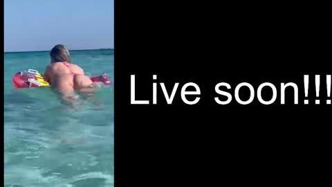 Snapshot of alliesynns chatting on 09-30-25, 04:28 Allie online show from 09-30-25, 04:28