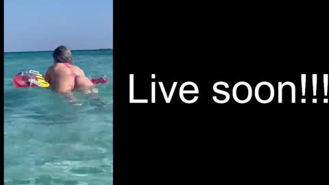 Snapshot of alliesynns chatting on 10-25-25, 04:20 Allie online show from 10-25-25, 04:20