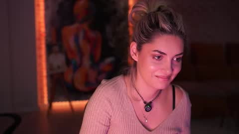 Snapshot of alliesynns chatting on 11-14-25, 06:23 Allie online show from 11-14-25, 06:23