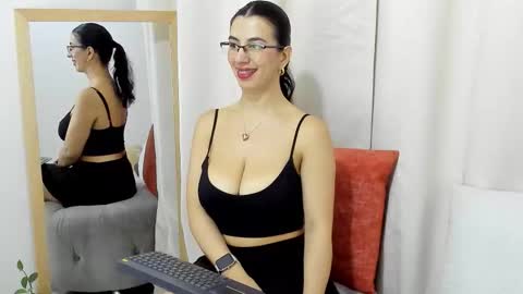    online show from 11-04-25, 07:13