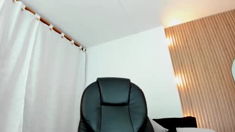 allison_fosther online show from 11-11-25, 05:40