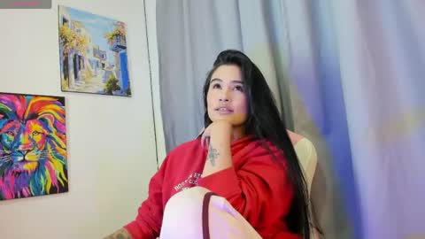 Snapshot of allison_love chatting on 05-19-26, 01:56 allison online show from 05-19-26, 01:56