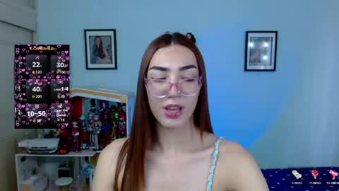 Snapshot of allisonblossom chatting on 04-26-26, 06:27 online show from 04-26-26, 06:27