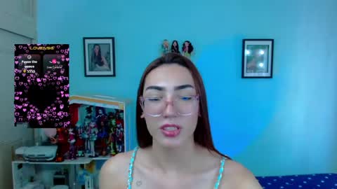 Snapshot of allisonblossom chatting on 04-27-26, 07:12 online show from 04-27-26, 07:12