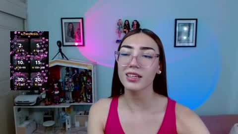 Snapshot of allisonblossom chatting on 05-13-26, 07:22 online show from 05-13-26, 07:22