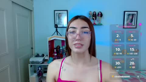 Snapshot of allisonblossom chatting on 05-20-26, 06:58 online show from 05-20-26, 06:58