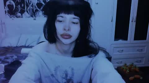 Alis online show from 05-19-26, 04:02