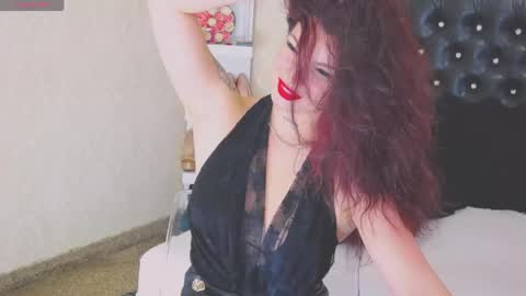 Snapshot of allisonn223 chatting on 04-16-26, 01:12 Deea online show from 04-16-26, 01:12