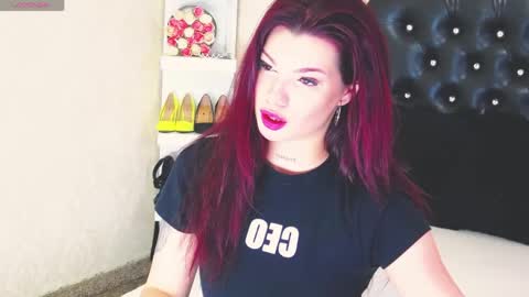 Snapshot of allisonn223 chatting on 05-04-26, 12:23 Deea online show from 05-04-26, 12:23