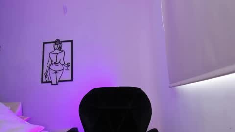 Snapshot of allisonn_bell chatting on 03-06-26, 09:11 Allison online show from 03-06-26, 09:11