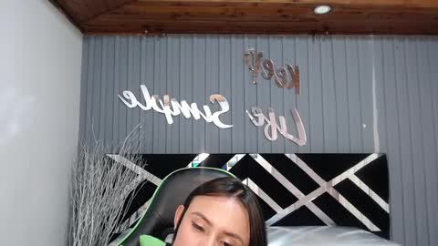 Allisson online show from 12-14-24, 04:23