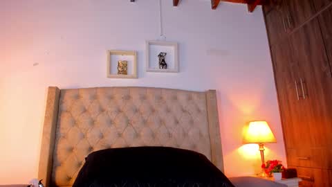 Snapshot of allisson_m chatting on 03-17-26, 12:08 allisson online show from 03-17-26, 12:08