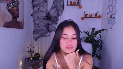 Allisxn Fox online show from 10-17-25, 01:14