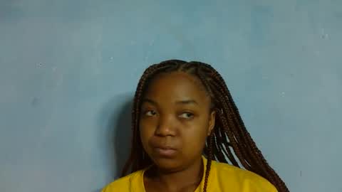 allizida01 online show from 11-19-25, 07:41