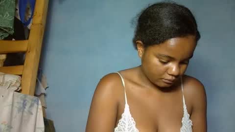 allizida01 online show from 11-26-25, 02:18