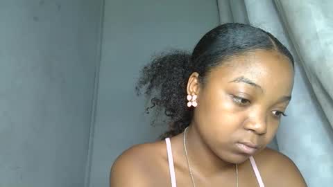 allizida01 online show from 12-21-25, 09:27