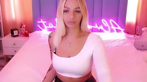 AlwaysHot online show from 02-17-25, 06:31