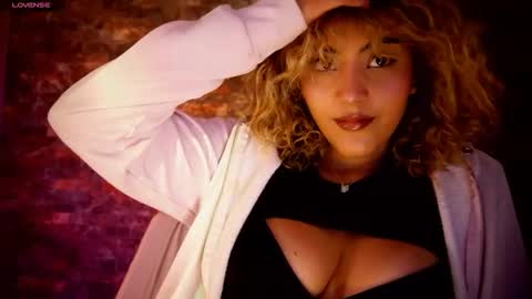 ally_summer online show from 11-29-25, 04:15