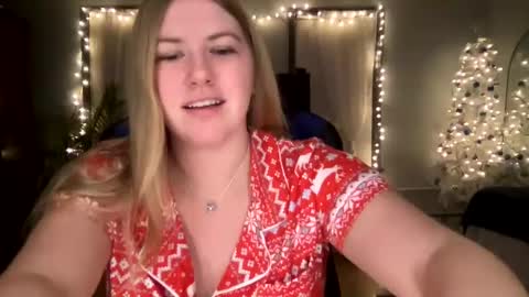 Snapshot of allyanalangel chatting on 12-02-24, 11:40 allyanalangel online show from 12-02-24, 11:40