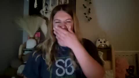 Snapshot of allyanalangel chatting on 03-10-25, 12:51 allyanalangel online show from 03-10-25, 12:51