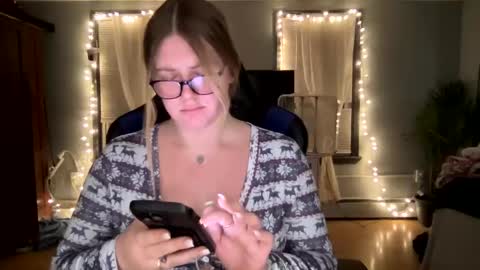 Snapshot of allyanalangel chatting on 03-11-25, 05:27 allyanalangel online show from 03-11-25, 05:27