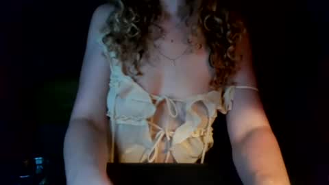 Snapshot of allycat4xoxo chatting on 06-03-26, 03:42 allycat4xoxo online show from 06-03-26, 03:42