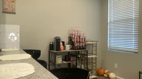 Ally Mae online show from 10-28-25, 03:47