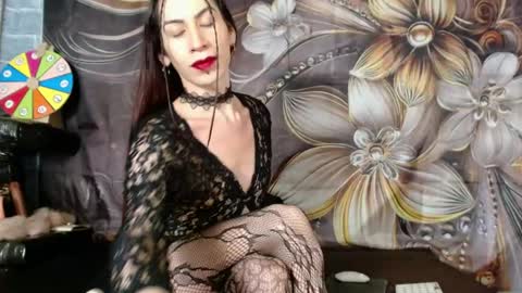 Allys xoxo online show from 10-22-25, 04:24