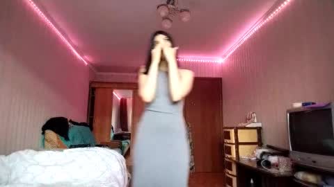 Mia online show from 02-02-26, 02:16