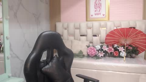 Allysa  online show from 01-11-26, 03:33