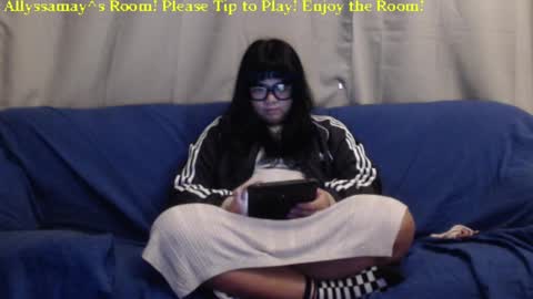 Allyssamay online show from 12-16-24, 06:32